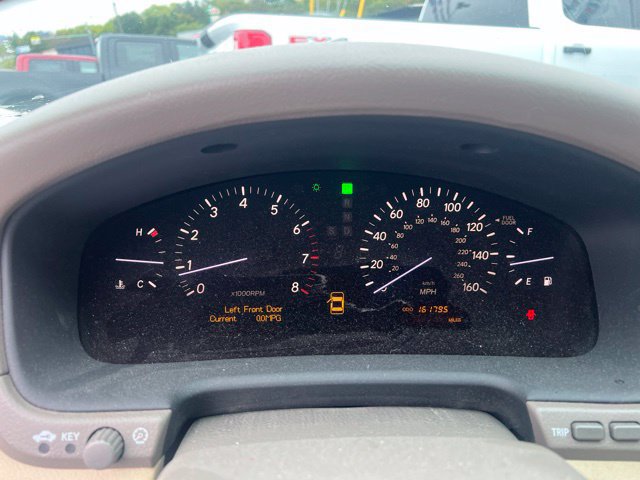 Used 2005 Lexus LS 430 w/ Premium Pkg RWD image 4