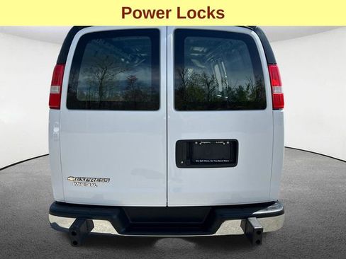 Used 2025 Chevrolet Express 2500 w/ Driver Convenience Package RWD image 9