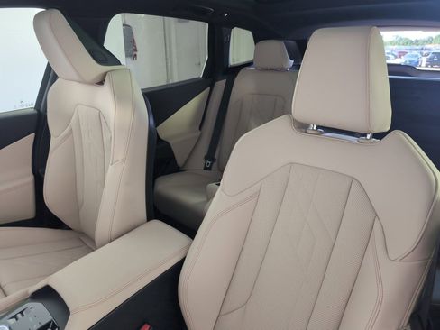 Used 2025 BMW X3 xDrive30i w/ M Sport Package image 21