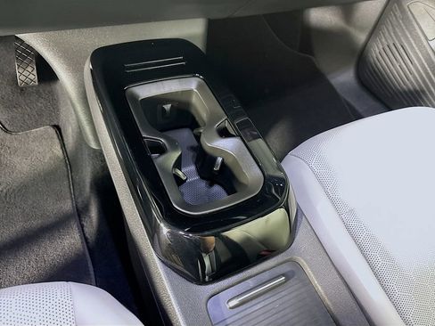 Certified 2021 Volkswagen ID.4 Pro S image 16