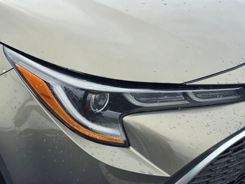 Certified 2019 Toyota Corolla XSE FWD image 21