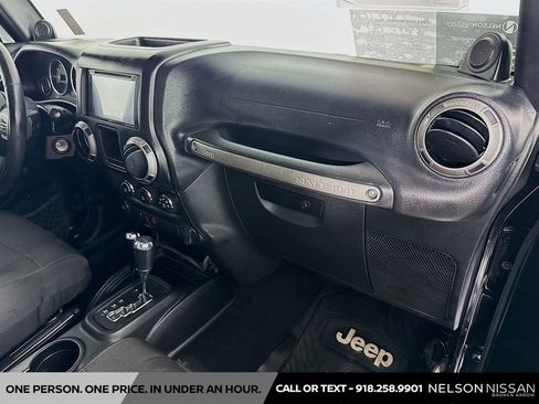 Used 2012 Jeep Wrangler Sport w/ Connectivity Group AWD/4WD image 27