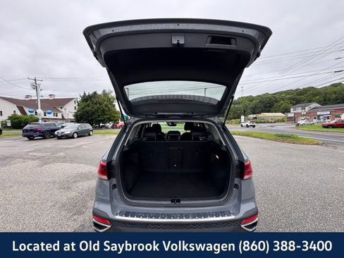 Used 2023 Volkswagen Taos SE w/ Panoramic Sunroof Package AWD/4WD image 19