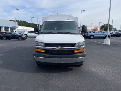New 2025 Chevrolet Express 3500 w/ Power Convenience Package RWD image 3