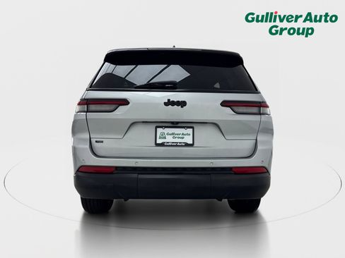 Used 2021 Jeep Grand Cherokee L Laredo RWD image 7