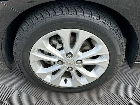 Used 2020 Chevrolet Spark LT image 28