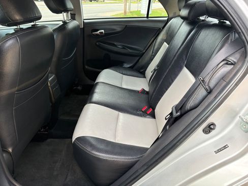 Used 2009 Toyota Corolla S FWD image 13