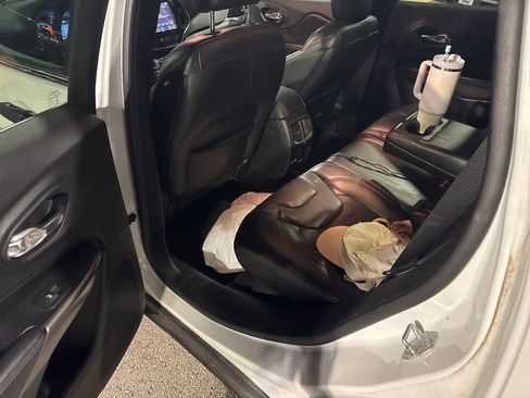 Used 2020 Jeep Cherokee Limited w/ Trailer Tow Group image 15