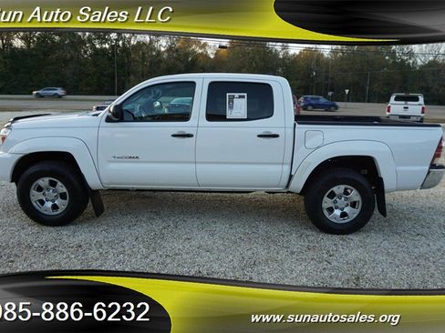 Used 2014 Toyota Tacoma PreRunner image 8