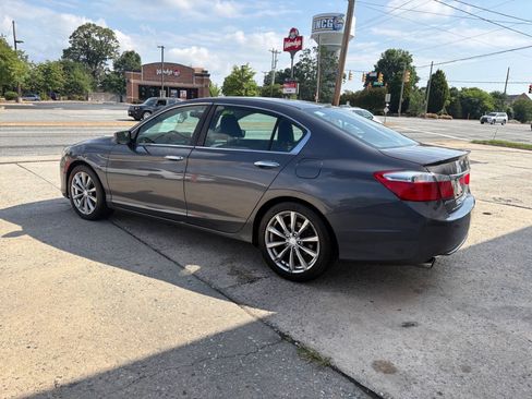 Used 2014 Honda Accord Sport image 4