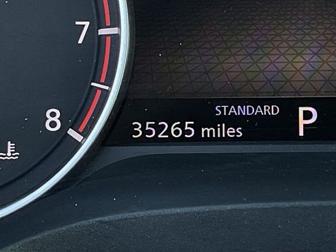 Used 2025 Nissan Rogue SV FWD image 34