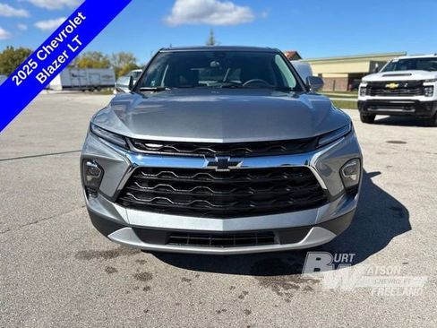 New 2025 Chevrolet Blazer LT w/ Convenience Package image 9