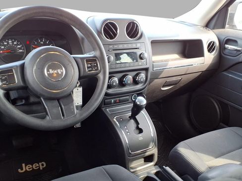Used 2011 Jeep Patriot Sport image 4