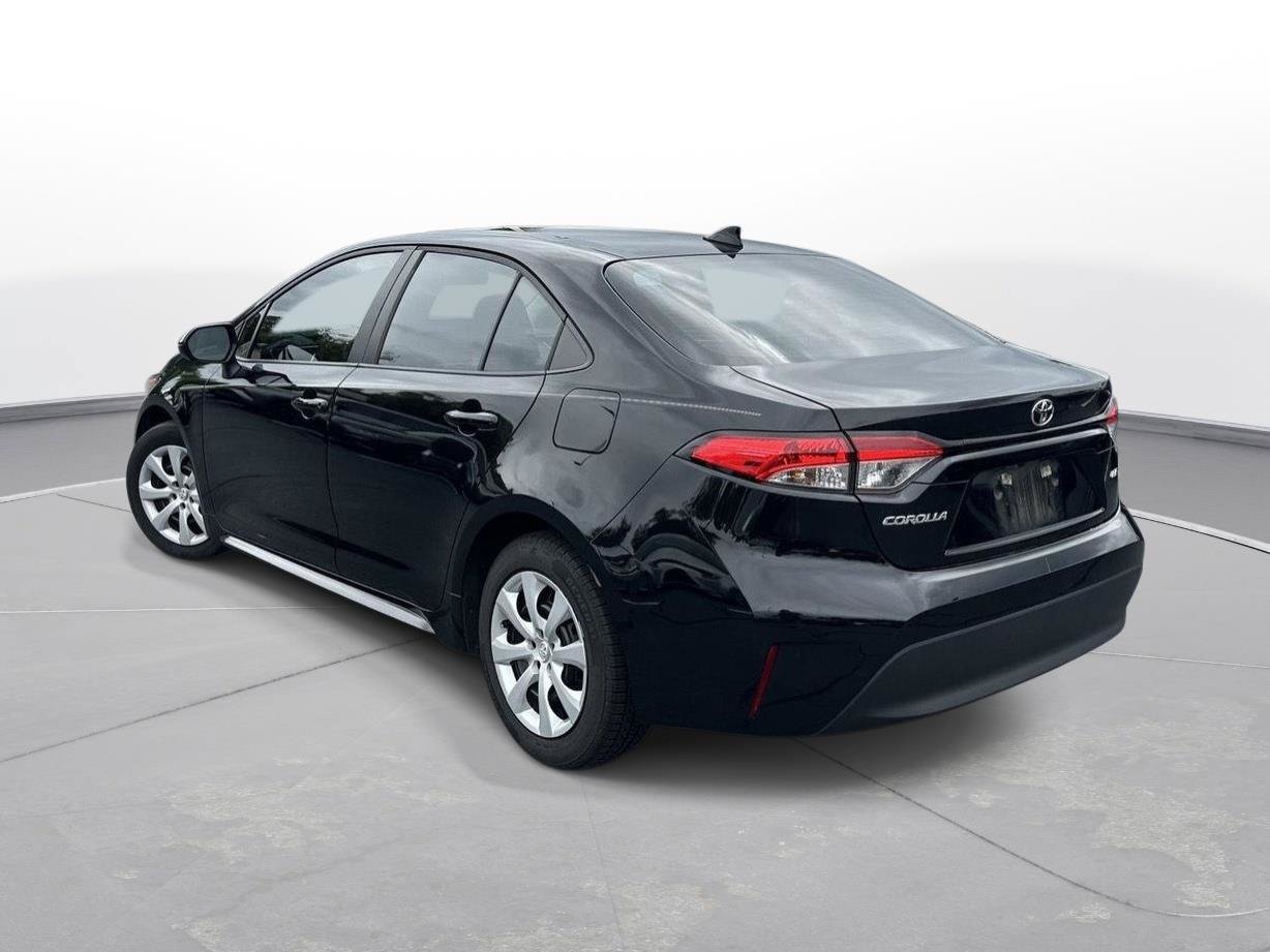 Certified 2024 Toyota Corolla LE FWD image 8