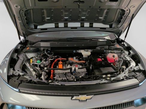 Used 2026 Chevrolet Equinox EV LT FWD image 5