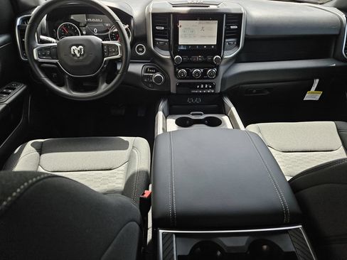 New 2026 RAM 1500 Express AWD/4WD image 8
