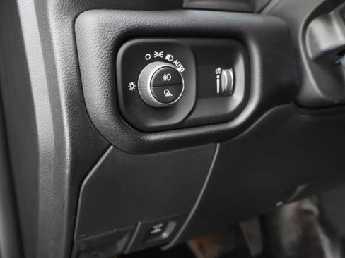 Used 2022 RAM 2500 Big Horn w/ Level C Equiment Group AWD/4WD image 42