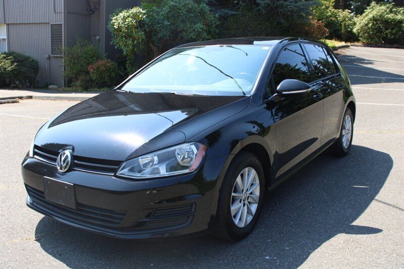 Used 2016 Volkswagen Golf S FWD image 1