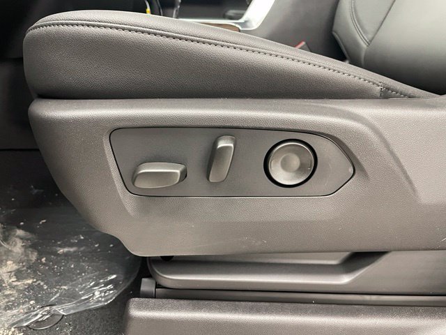 New 2026 Chevrolet Silverado 1500 RST w/ Convenience Package II AWD/4WD image 17