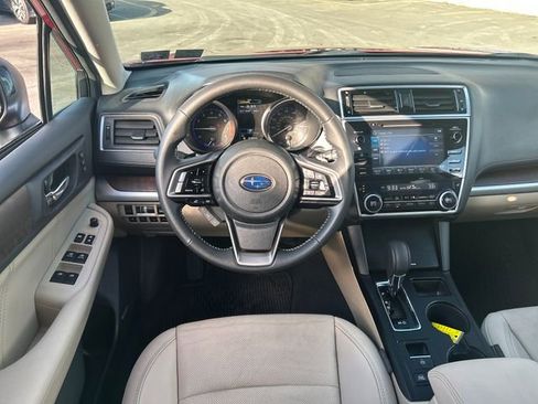Used 2018 Subaru Outback 3.6R Limited image 14