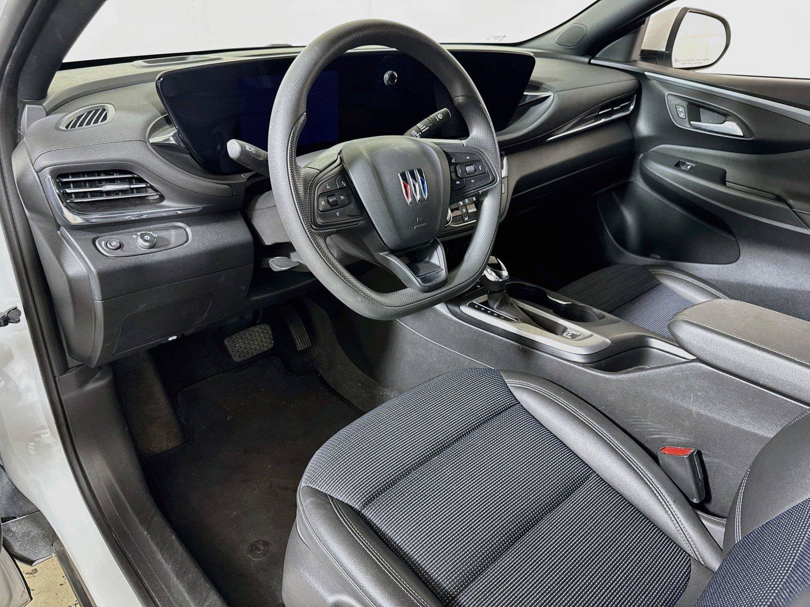 Used 2026 Buick Envista Preferred FWD image 7