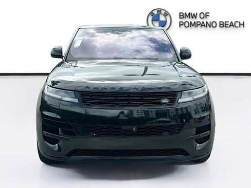 Used 2023 Land Rover Range Rover Sport SE image 2