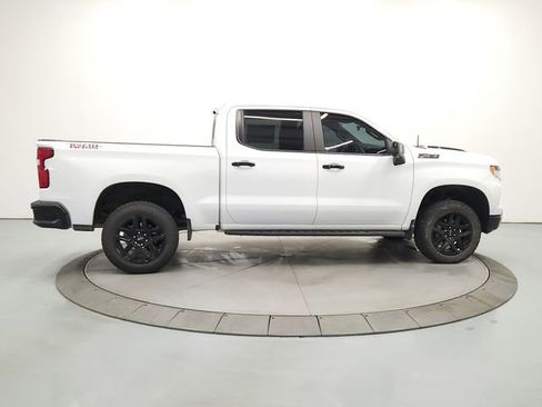 Used 2024 Chevrolet Silverado 1500 LT Trail Boss w/ LT Trail Boss Premium Package image 8