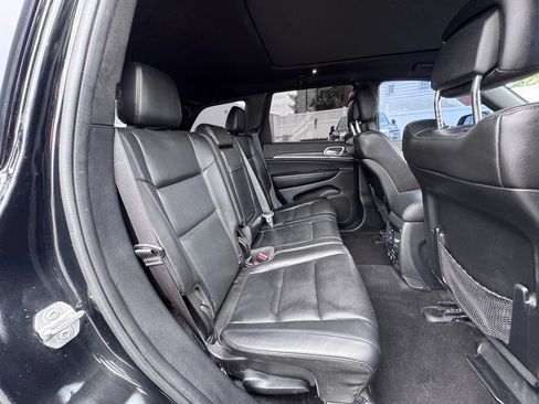 Used 2020 Jeep Grand Cherokee Limited w/ Luxury Group II AWD/4WD image 21