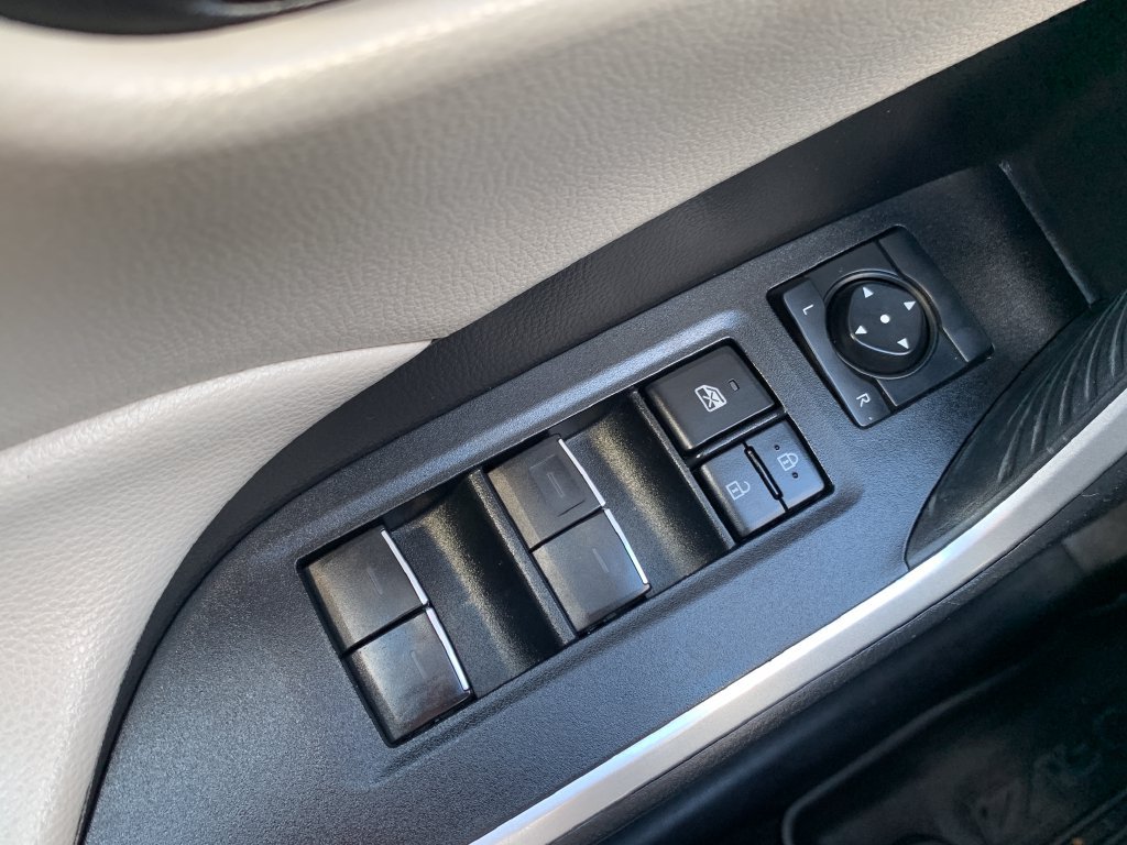 Used 2022 Toyota RAV4 XLE Premium FWD image 22