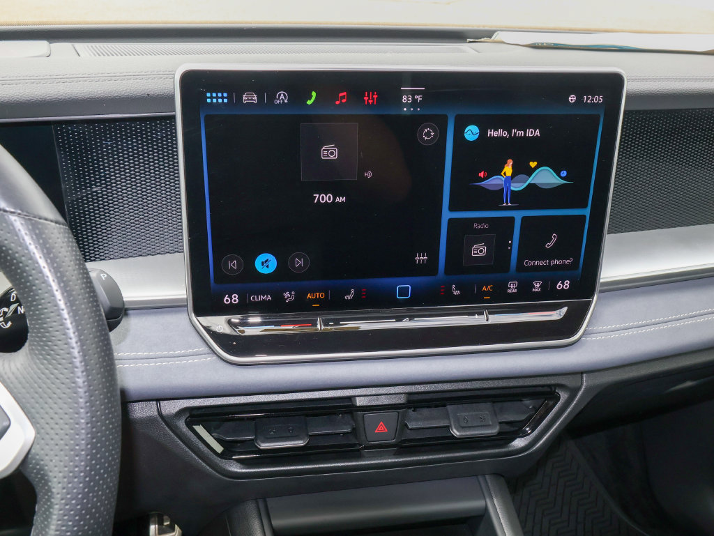 New 2026 Volkswagen Tiguan SE R-Line AWD/4WD image 18