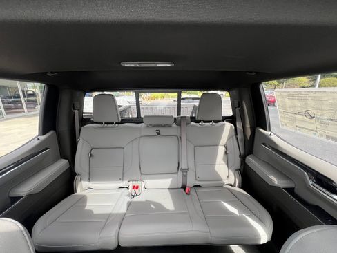 New 2026 Chevrolet Silverado 1500 LTZ w/ LTZ Premium Package image 20