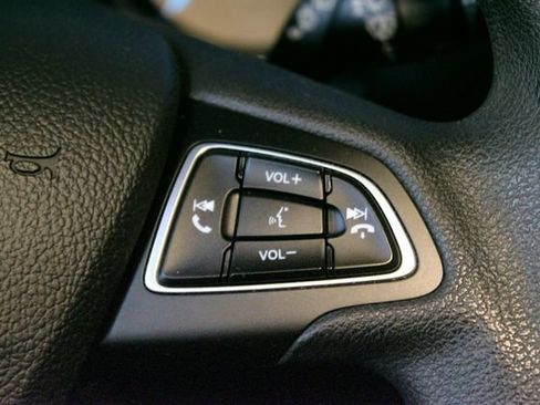 Used 2019 Ford Escape SE w/ Ford Safe & Smart Package FWD image 22