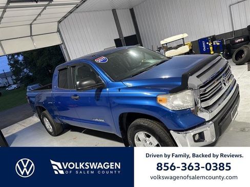 Used 2017 Toyota Tundra SR5 image 1