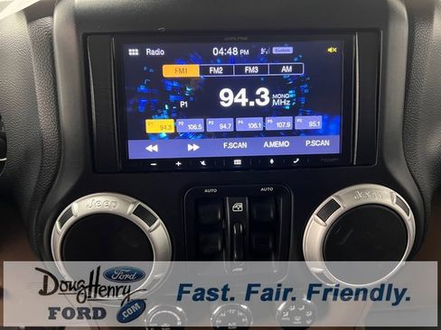 Used 2014 Jeep Wrangler Unlimited Sahara w/ Dual Top Group image 42