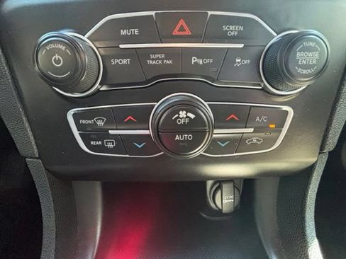 Used 2021 Dodge Charger R/T w/ Blacktop Package RWD image 25
