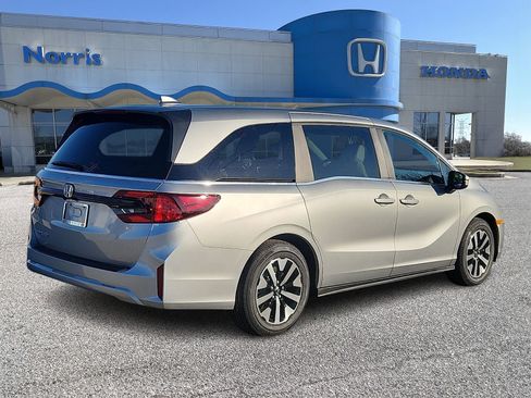New 2026 Honda Odyssey EX-L image 4