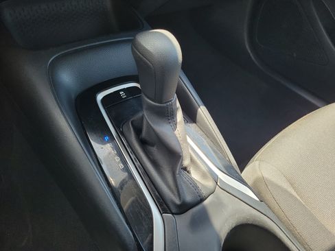 Used 2024 Toyota Corolla LE FWD image 24