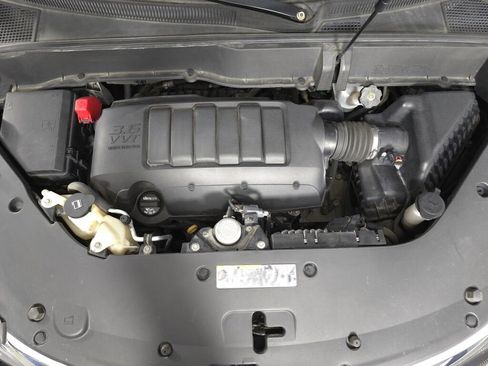 Used 2017 Chevrolet Traverse Premier image 37