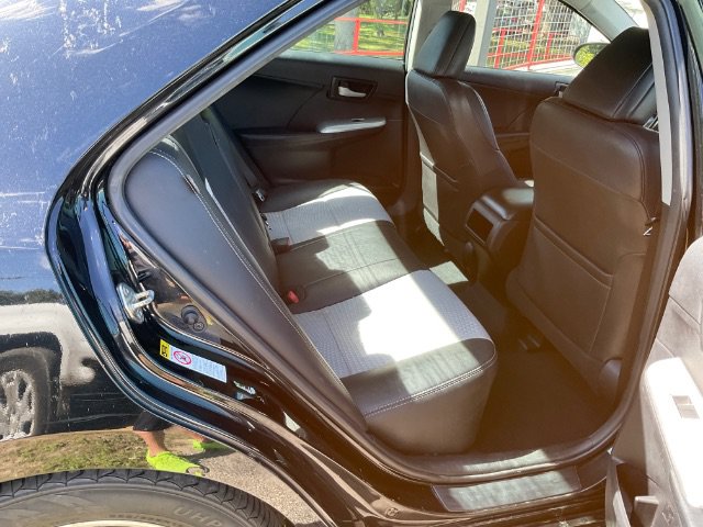 Used 2014 Toyota Camry SE FWD image 7