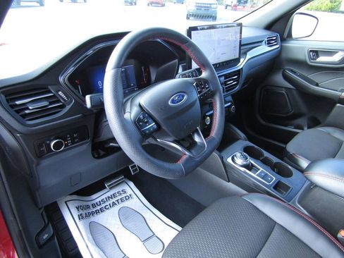 Used 2023 Ford Escape ST-Line w/ Tech Pack #1 AWD/4WD image 11
