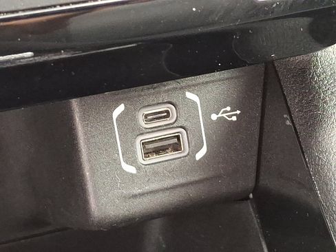 Used 2022 Jeep Compass Limited image 25