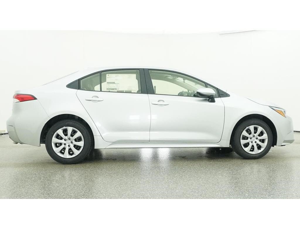 New 2027 Toyota Corolla LE FWD image 28