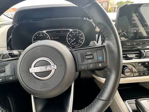 Certified 2022 Nissan Pathfinder SL w/ SL Premium Package FWD image 20