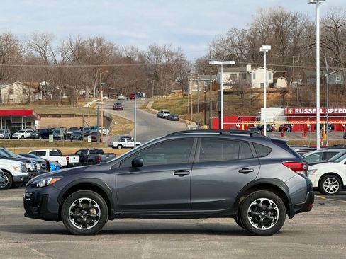 Used 2022 Subaru Crosstrek 2.0i Premium image 5