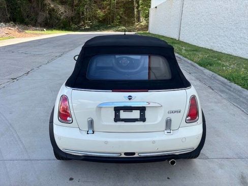 Used 2006 MINI Cooper Convertible FWD image 18