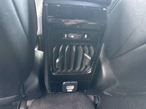 Used 2024 Jeep Compass Latitude AWD/4WD image 14