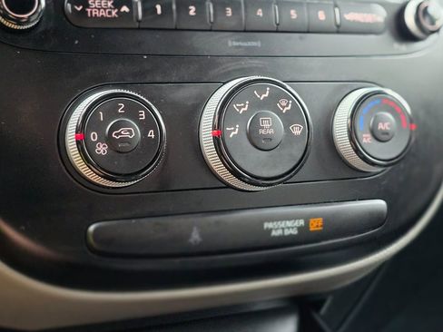 Used 2017 Kia Soul image 34