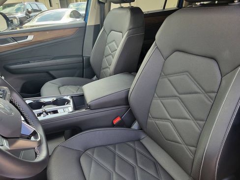 Used 2026 Volkswagen Atlas SE FWD image 20