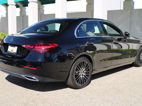 Used 2025 Mercedes-Benz C 300 Sedan image 8