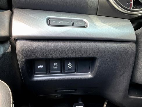 Used 2017 Nissan Maxima 3.5 SL FWD image 15